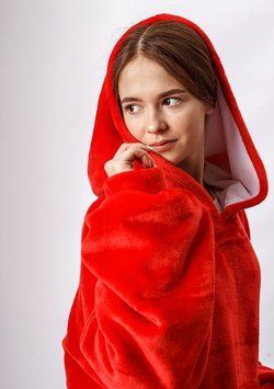 Теплое, комфортное и согревающее худи из микрофибры красный hudi_red фото