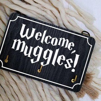 Настінна ключниця для ключів горизонтальна &laquo;Welcome muggles&raquo; 10х15 см (KEDL_21S023) KEDL_21S023 фото